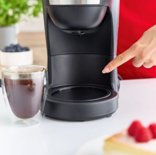 MPM MKW-12 Drip coffee maker Black - imagine 7