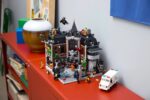 LEGO BATMAN 76300 Arkham Asylum - imagine 8