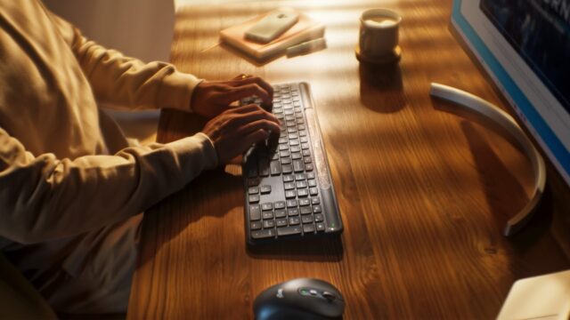 KEYBOARD LOGITECH SLIM SOLAR+ K980 - imagine 9