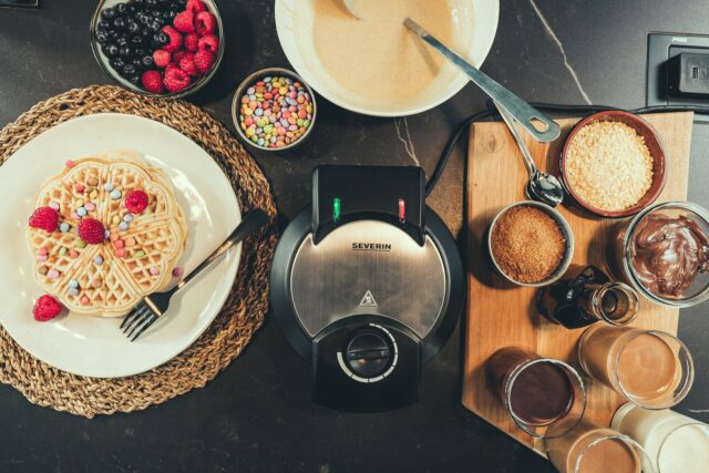 Severin WA 2103 waffle iron 4 waffle(s) 1200 W Black  Silver - imagine 10