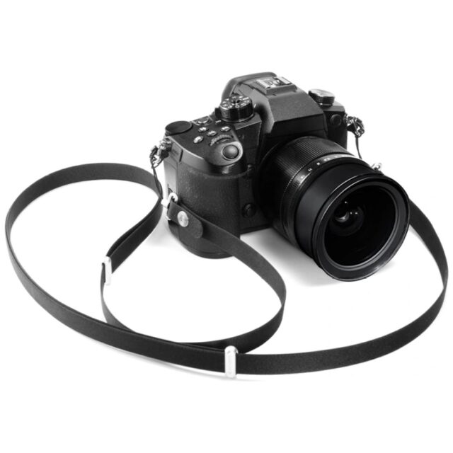 Uniwersalna smycz crossbody Spigen DA30L  Lanyard czarny - imagine 9