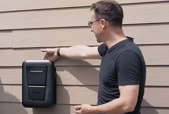 EVCS Hager witty one 11kW 3f RFID Bluetooth charging station with 6.5m T2 cable - imagine 2