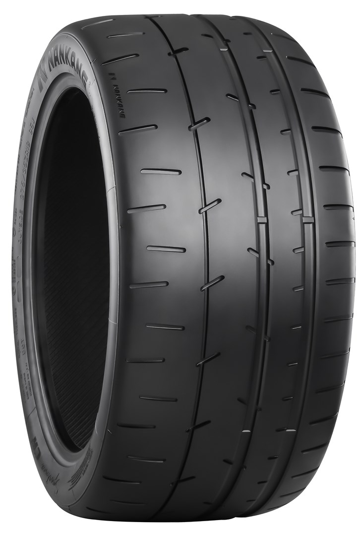 cps-0f15d575e56f2b26a0cd1068cc10efa9-2026-03-28-01-18-50 Tire 245/35 R19 93Y Nankang CR-S Label D-C-B 72dB - imagine 1