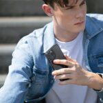 UNIQ Air Fender Case iPhone 13 Pro / 13 6,1" smoked grey - imagine 6