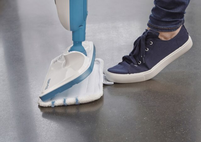 Black & Decker FSM13E1 steam cleaner 0.38 L 1300 W Blue  White - imagine 7