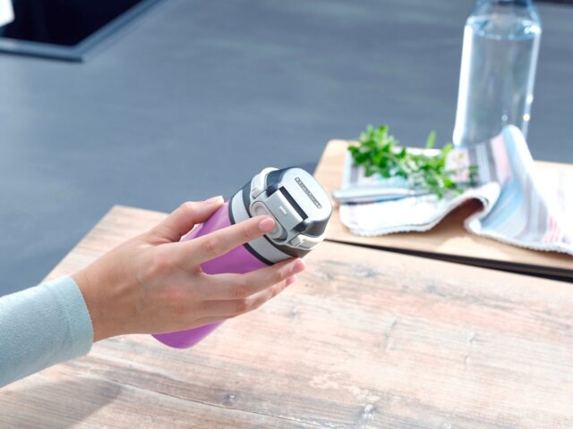 Leifheit Thermal mug Flip 350 ml Purple - imagine 4