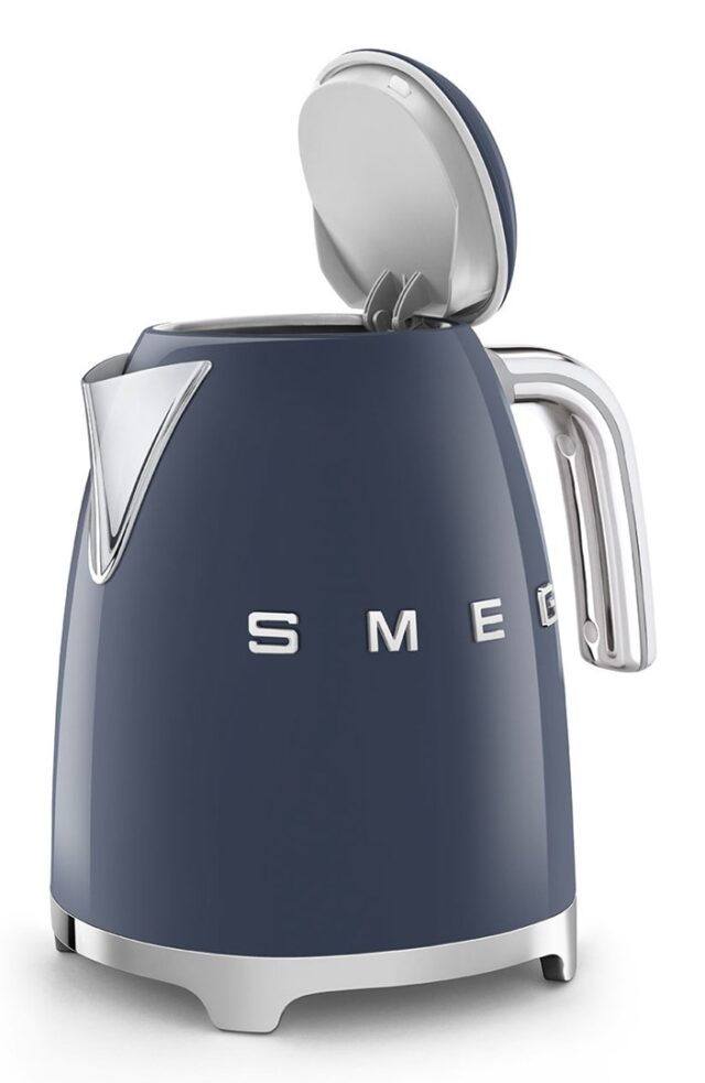 Smeg KLF03NBEU electric kettle 1.7 L 2400 W Blue  Chrome - imagine 5