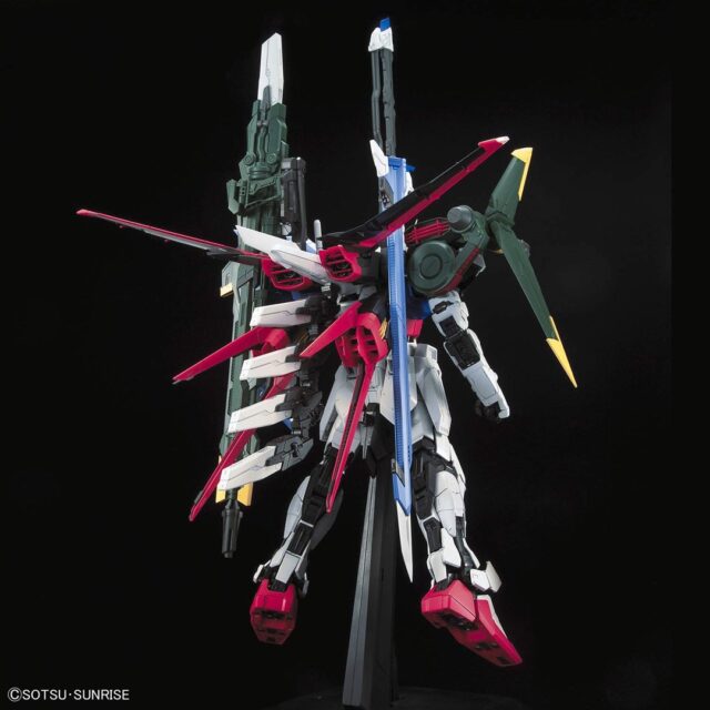 Figurka kolekcjonerska Bandai PG 1/60 PERFECT STRIKE GUNDAM - imagine 4