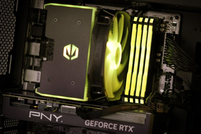 Actina 5901443340133 PC Midi Tower AMD Ryzen™ 7 5700X 16 GB DDR4-SDRAM 1 TB SSD AMD Radeon RX 7700 XT Black - imagine 7