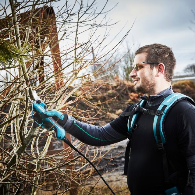 Makita DUP362Z power shear/nibbler - imagine 3