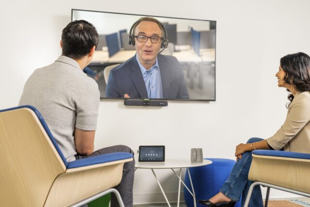 POLY Studio X30 All-In-One Video Bar - imagine 5