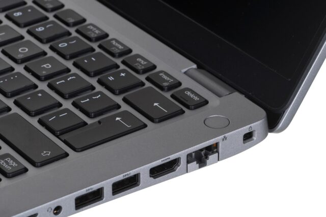 DELL LATITUDE 5410 i5-10310U 8GB 256GB SSD 14  FHD Win11pro Used - imagine 9