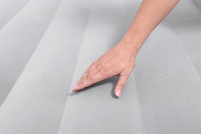 Bestway Tritech Air Mattress Queen with Built-in AC Pump and Antimicrobial Coating 2.03 m x 1.52 m x 56 cm - imagine 6