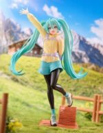 BANPRESTO HATSUNE MIKU HOLIDAY MEMORIES - MOUNTAIN CLIMBING - imagine 2
