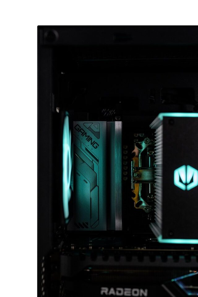 Actina 5901443387138 PC AMD Ryzen™ 5 7600 32 GB DDR5-SDRAM 1 TB SSD AMD Radeon RX 7700 XT Midi Tower Black - imagine 9