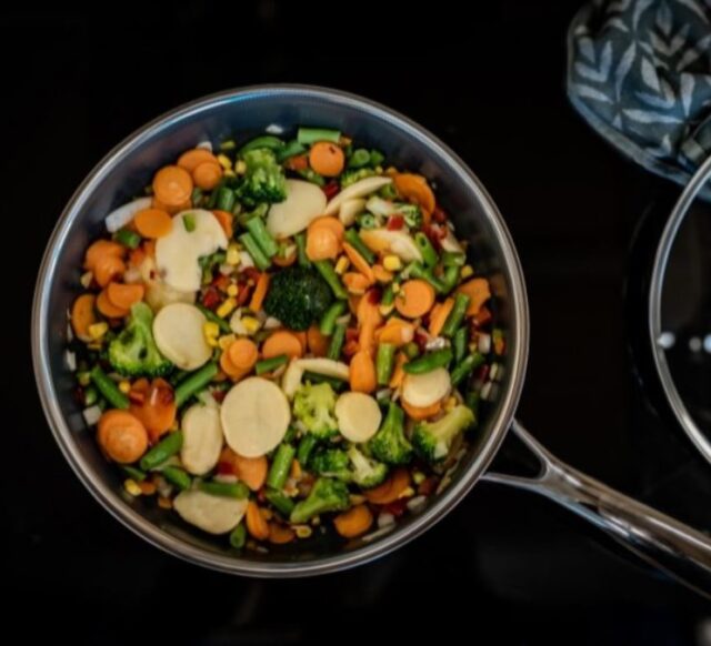 Kohersen NX CERAMIC frying pan with lid  24 cm - imagine 10