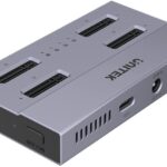 Docking station USB4 4-bay M.2 SSD