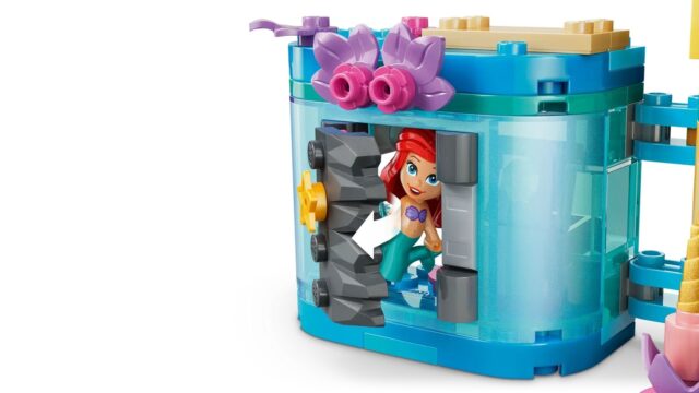 LEGO DISNEY 43285 Ariel's Magical Mini Palace - imagine 6