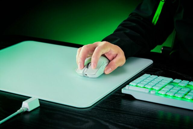 Razer Viper V3 Pro Wireless Esports Gaming Mouse - White - imagine 8