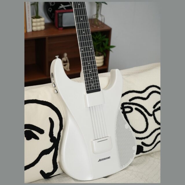 Smart Guitar AeroBand MIDI white - imagine 8