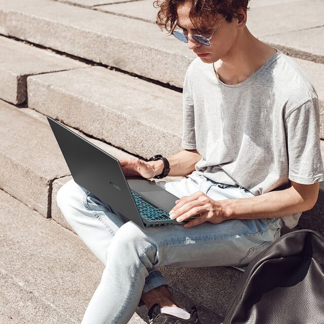 ASUS V16 V3607VH-RP011W Intel Core 5 210H Laptop 40.6 cm (16 ) WUXGA 16 GB DDR5-SDRAM 512 GB SSD NVIDIA GeForce RTX 5050 Wi-Fi 6 (802.11ax) Windows 11 Home Black - imagine 6