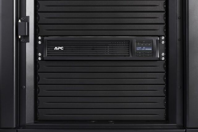 APC Smart-UPS SMT 2200VA LCD RM with S - imagine 6