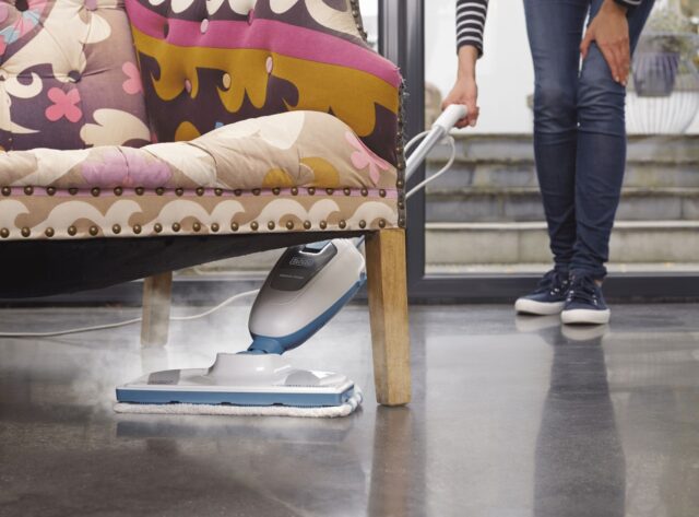 Black & Decker FSM13E1 steam cleaner 0.38 L 1300 W Blue  White - imagine 5