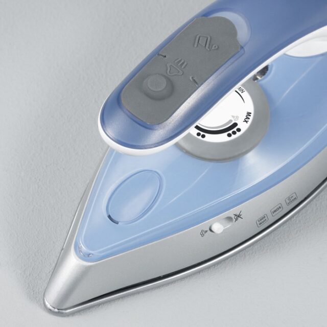 Severin BA 3234 iron Dry & Steam iron Stainless Steel soleplate 1000 W Blue  Silver - imagine 4