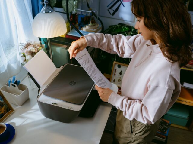 HP DeskJet 2920 Wireless All-in-One Color Printer - imagine 3