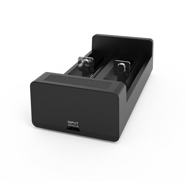Battery charger for cylindrical Li-ion batteries 18650 Xtar MC2 PLUS - imagine 4
