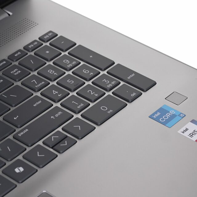 HP 17-CN3068CL i5 1334U 17.3  FHD AG 8GB SSD512 BT BLKB FPR Win11 Silver (REPACK) 2Y New Repack/Repacked - imagine 6