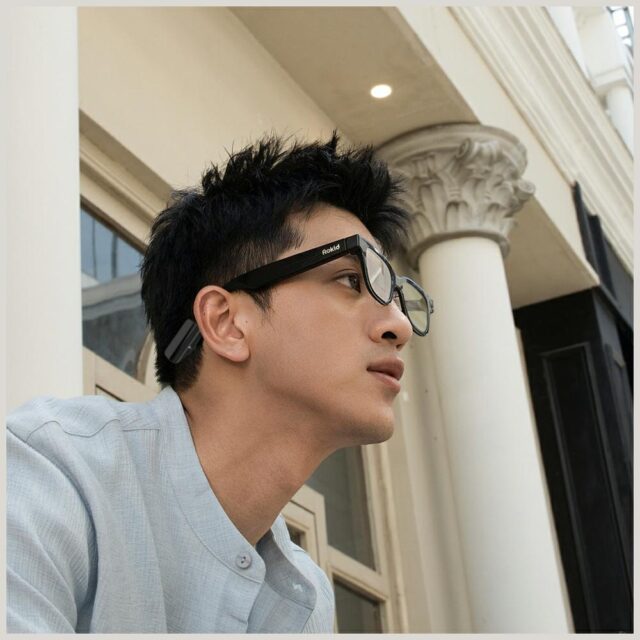 Charging capsules with Rokid Power Capsule case for Rokid AI glasses black - imagine 7