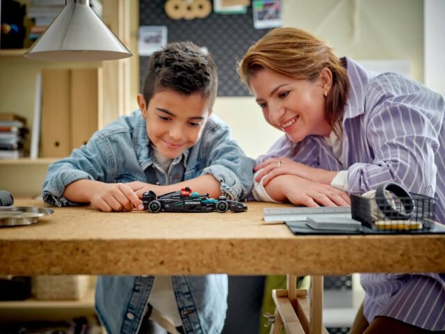 LEGO SPEED CHAMPIONS 77244 Mercedes-AMG F1 W15 - imagine 8