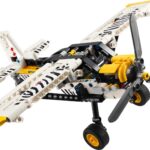 LEGO TECHNIC 42198 Transport plane