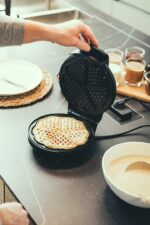 Severin WA 2103 waffle iron 4 waffle(s) 1200 W Black  Silver - imagine 9