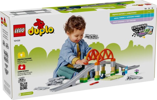 LEGO DUPLO TOWN 10426 Bridge and railway tracks - expansion set - imagine 4