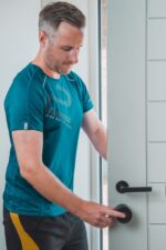 Yale Linus Smart Lock L2 Lite - smart door lock (black) - imagine 6