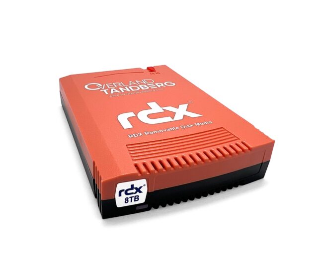 TANDBERG RDX SSD 8TB CARTRIDGE/3YRS BRONZE-LEVEL - imagine 3