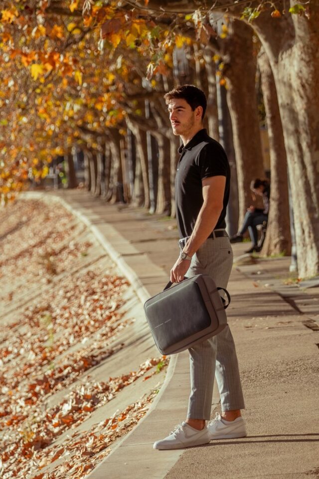 XD DESIGN ANTI-THEFT BACKPACK / BRIEFCASE BOBBY BIZZ 2.0 GREY P/N: P705.922 - imagine 8