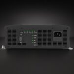 Qoltec Smart Professional Monolith Battery Charger for LiFePO4 AGM GEL SLA batteries | 90A | 12V | Fast charging - imagine 6