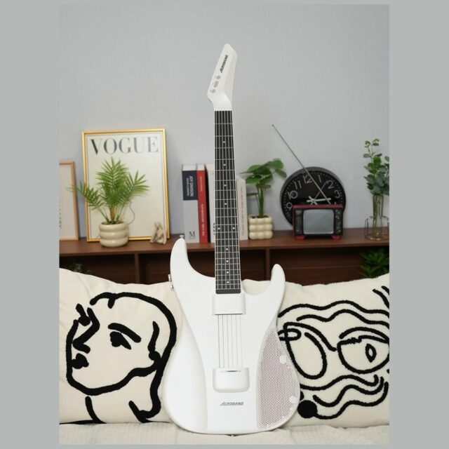 Smart Guitar AeroBand MIDI white - imagine 9