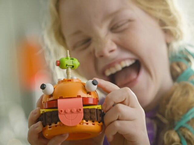 LEGO FORTNITE 77070 Durrr Burger - imagine 6