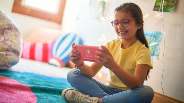 Console Switch Lite Coral 10004208 - imagine 7