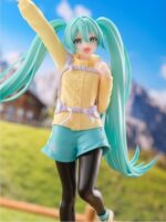 BANPRESTO HATSUNE MIKU HOLIDAY MEMORIES - MOUNTAIN CLIMBING - imagine 4