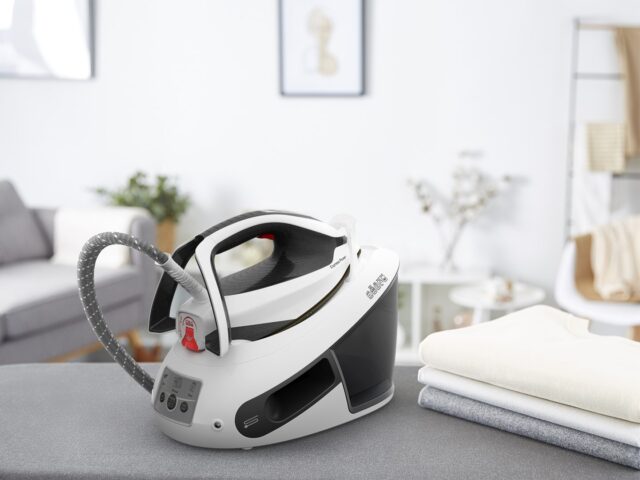 Tefal Express Power SV8130 2800 W 1.8 L Durilium AirGlide Autoclean soleplate Black  White - imagine 3