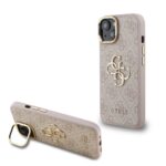 Guess PU 4G Metal Logo Stand Camera Frame Zadní Kryt pro iPhone 15 Pink
