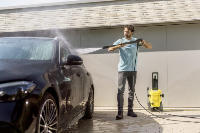 Kärcher 1.324-460.0 pressure washer Upright Electric 500 l/h Yellow - imagine 8