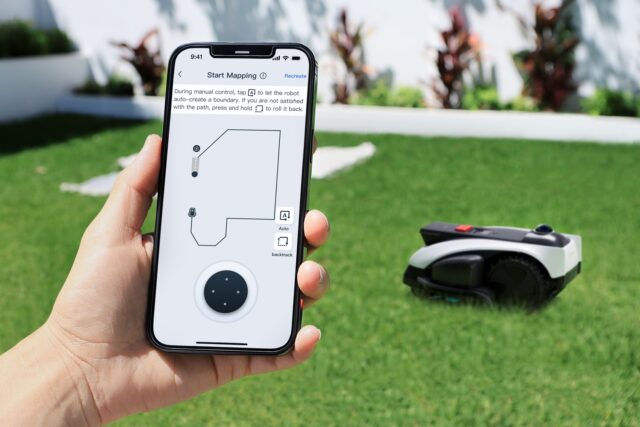 ROBOT LAWN MOWER ECOVACS GOAT O1200 - imagine 10