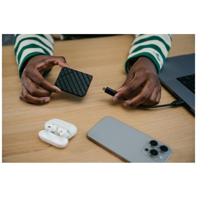 Verbatim Store n Go Mini Diamond USB-C SSD external drive 512GB black 32024 - imagine 4