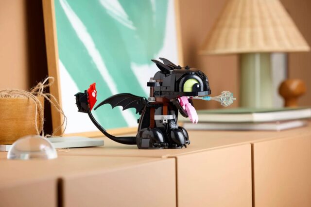 LEGO ICONS 10375 How to Train Your Dragon: Toothless - imagine 8
